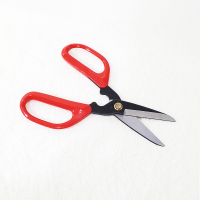 사  이  즈 : 전체길이18cm, 칼날9.5cm
색       상 : 빨강, 노랑,블랙
주문단위 : 1ea