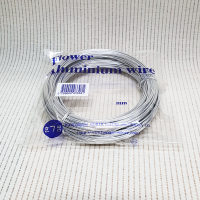 규       격 : 약28m, 두께 2mm
재       질 : 알루미늄
무       게 : 약300g
주문단위 : 1ea
